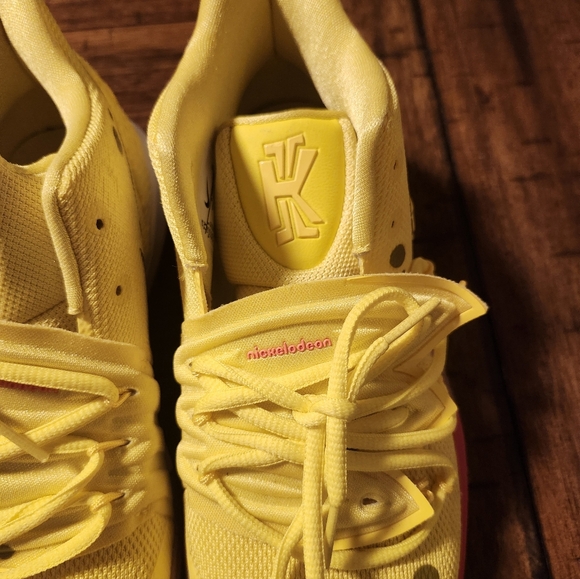 Size 7Y - Nike SpongeBob SquarePants x Kyrie 5 SpongeBob - Picture 4 of 11